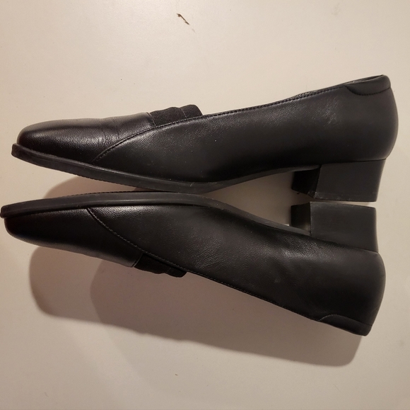 Trotters Womans Size 8.5M Black Loafer - Picture 4 of 6